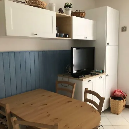 Curato Con Giardino 아파트 *