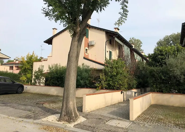 Curato Con Giardino Apartament